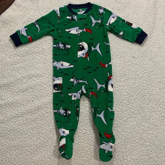 CARTER’S 1-Piece Green Christmas Shark Santa Holiday Fleece Footie PJs 12M - Picture 4 of 12